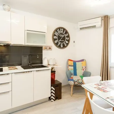 Apartment Apartman Violeta *