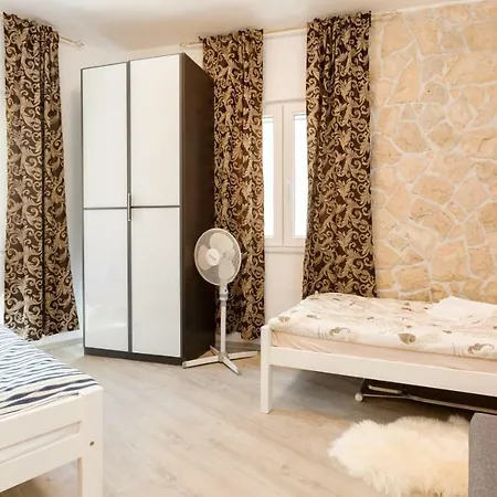 Apartment Apartman Violeta