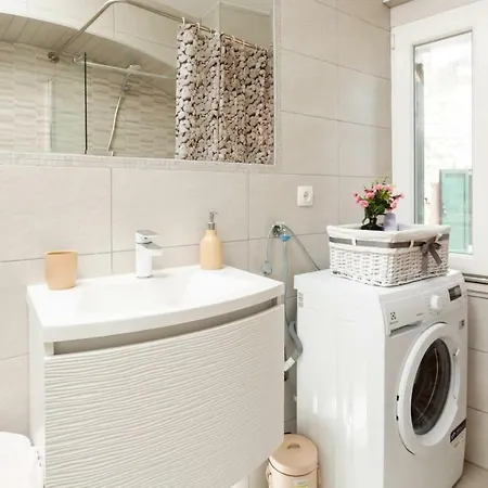 Apartman Violeta 아파트 *