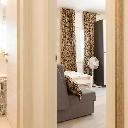 Apartman Violeta 아파트 *